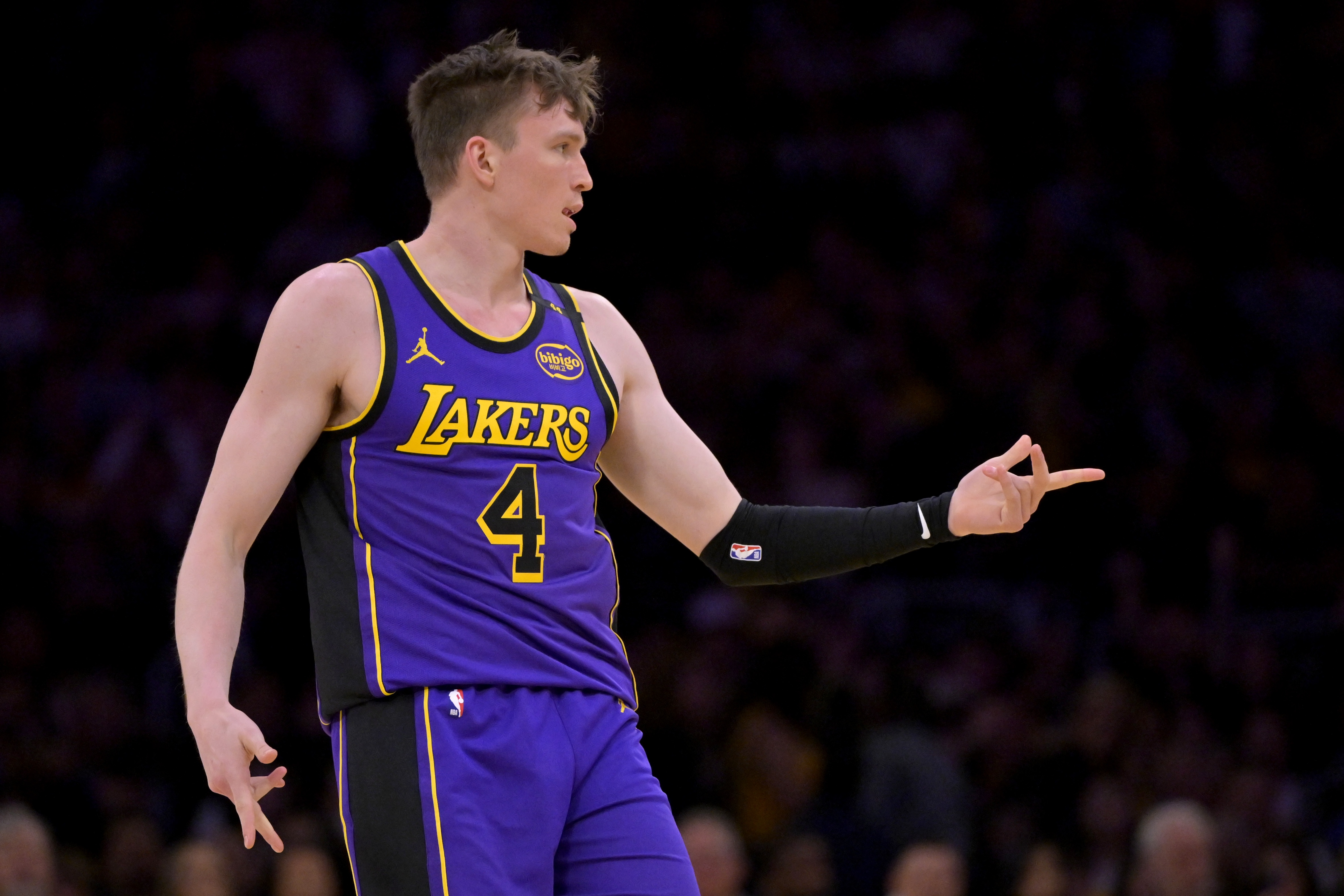 leyu乐鱼官网官网-美记：湖人想打包克内克特及到期合同换回即战力 但没球队感兴趣